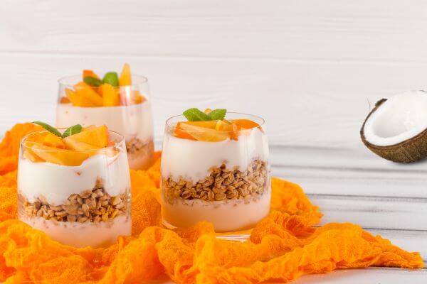 Trifle-Inglês-Uma-Sobremesa-em-Camadas-com-Frutas-e-Creme